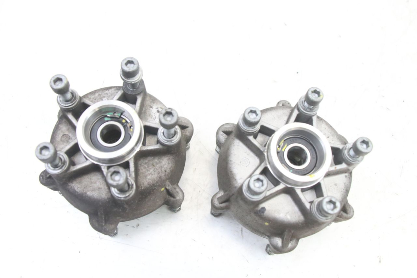 photo de MOYEU ROUE AVANT PIAGGIO MP3 500 (2014 - 2016)