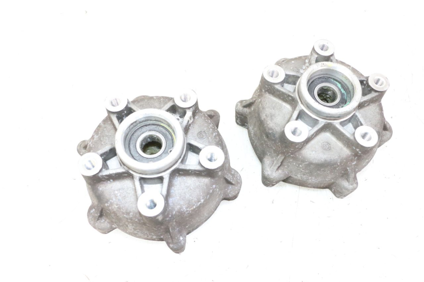 photo de MOYEU ROUE AVANT PIAGGIO MP3 500 (2014 - 2016)