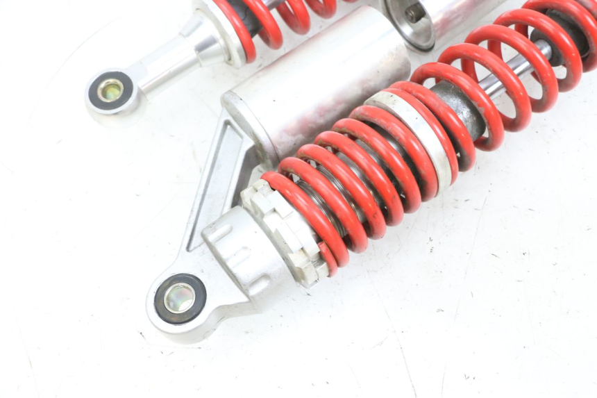 photo de PAIRE AMORTISSEUR ARRIERE KSR CODE 125 (2018 - 2020) - Gros plan technique