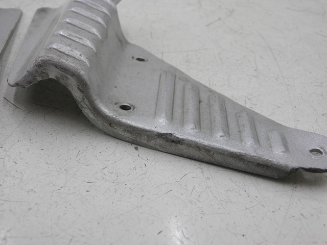 photo de PAIRE CALE PIED ARRIERE BAOTIAN TRAVEL SPIRIT 50 (2010 - 2012)