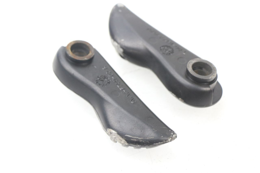 photo de PAIRE CALE PIED ARRIERE MBK BOOSTER SPIRIT 50 (2004 - 2017)