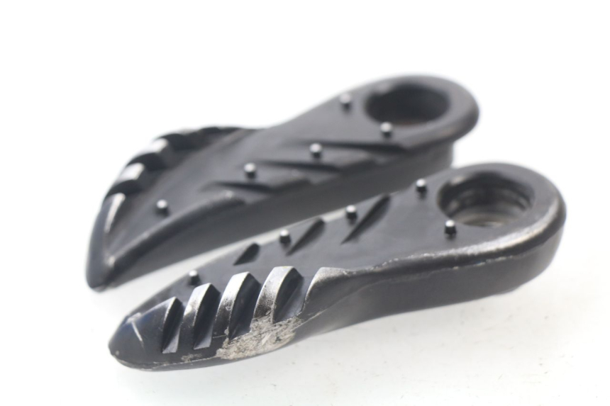 photo de PAIRE CALE PIED ARRIERE MBK BOOSTER SPIRIT 50 (2004 - 2017)