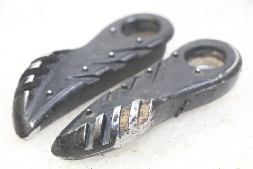photo de PAIRE CALE PIED ARRIERE YAMAHA BW'S EASY 50 (2013 - 2016)