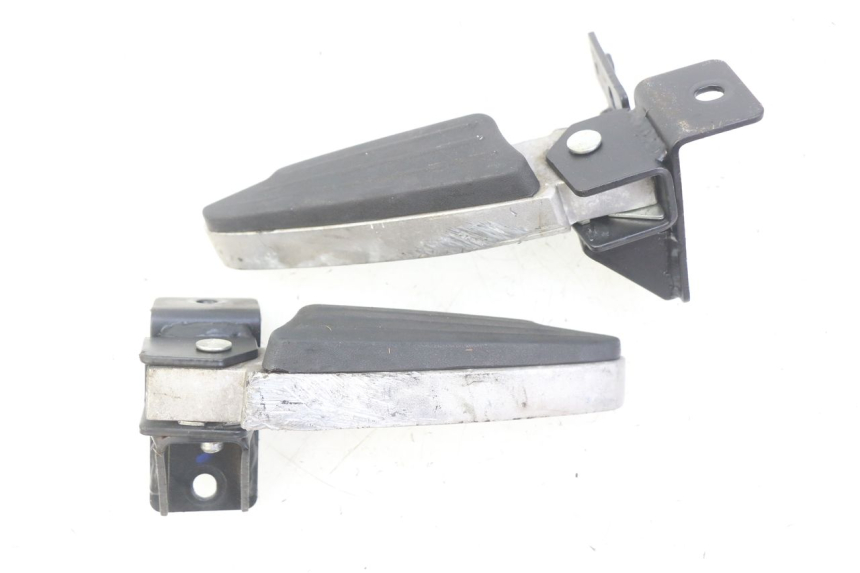 photo de PAIRE CALE PIED ARRIERE PEUGEOT CITYSTAR IE 2T 50 (2018 - 2021)