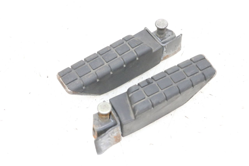 photo de PAIRE CALE PIED ARRIERE MBK FLIPPER 115 (2013 - 2017) - Vue principale