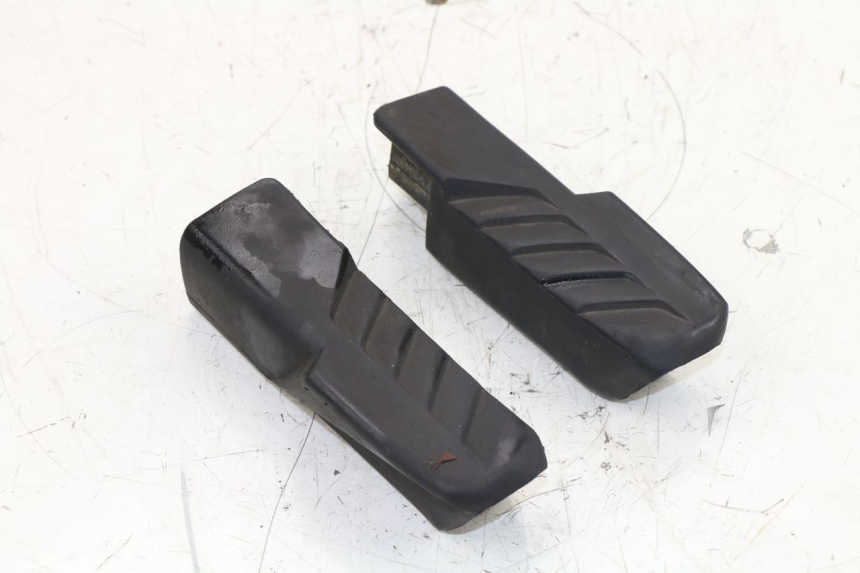 photo de PAIRE CALE PIED ARRIERE HONDA FES S-WING SWING 125 (2007 - 2015)