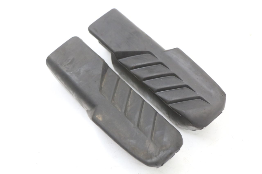 photo de PAIRE CALE PIED ARRIERE HONDA FES S-WING SWING ABS 125 (2007 - 2015)