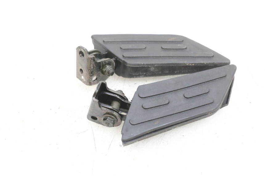 photo de PAIRE CALE PIED ARRIERE PEUGEOT KISBEE 4T 50 (2010 - 2017) - Vue d’ensemble