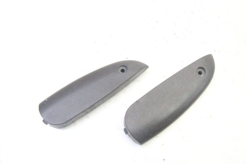 photo de PAIRE CALE PIED ARRIERE PIAGGIO LIBERTY 4T 50 (2009 - 2015)