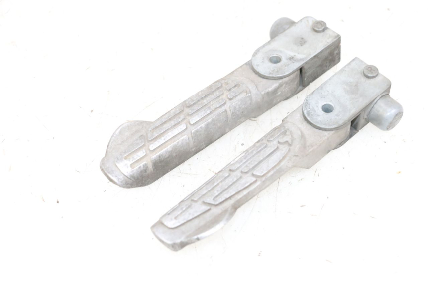 photo de PAIRE CALE PIED ARRIERE KYMCO LIKE 125 (2009 - 2016) - Vue principale