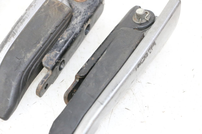 photo de PAIRE CALE PIED ARRIERE PIAGGIO MP3 500 (2014 - 2016)