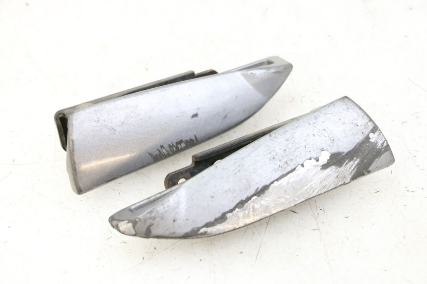 photo de PAIRE CALE PIED ARRIERE PIAGGIO MP3 500 (2014 - 2016)