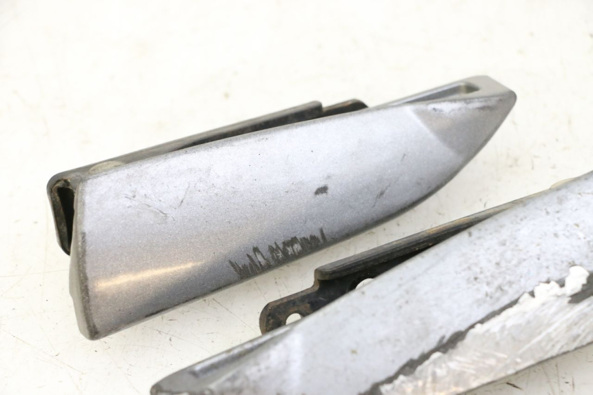 photo de PAIRE CALE PIED ARRIERE PIAGGIO MP3 500 (2014 - 2016)