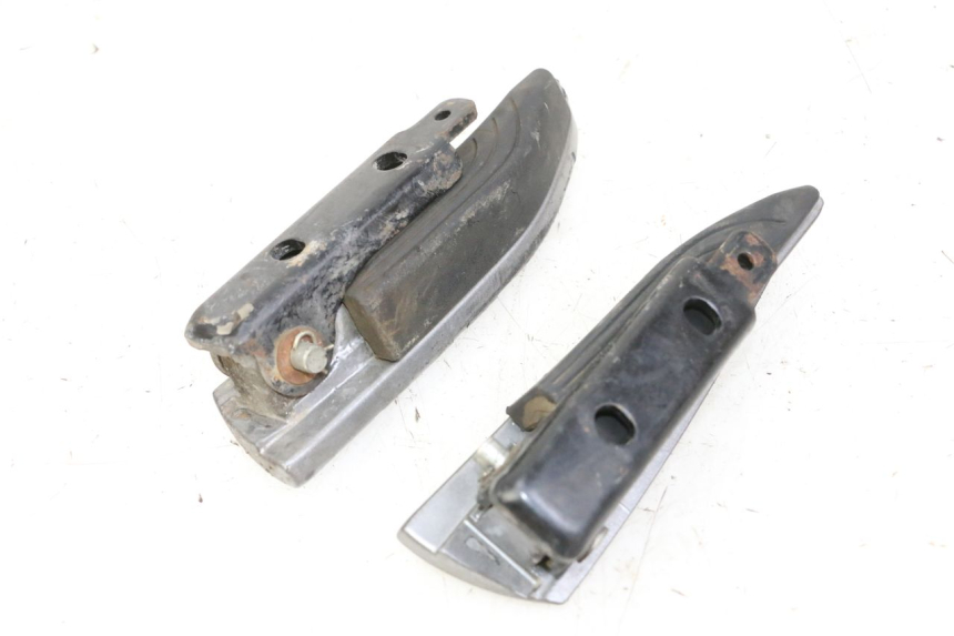 photo de PAIRE CALE PIED ARRIERE PIAGGIO MP3 500 (2014 - 2016)