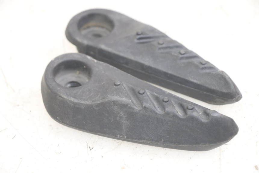 photo de PAIRE CALE PIED ARRIERE YAMAHA NEOS NEO'S 4T 50 (2008 - 2016)