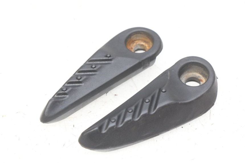 photo de PAIRE CALE PIED ARRIERE MBK OVETTO 2T 50 (2007 - 2017)