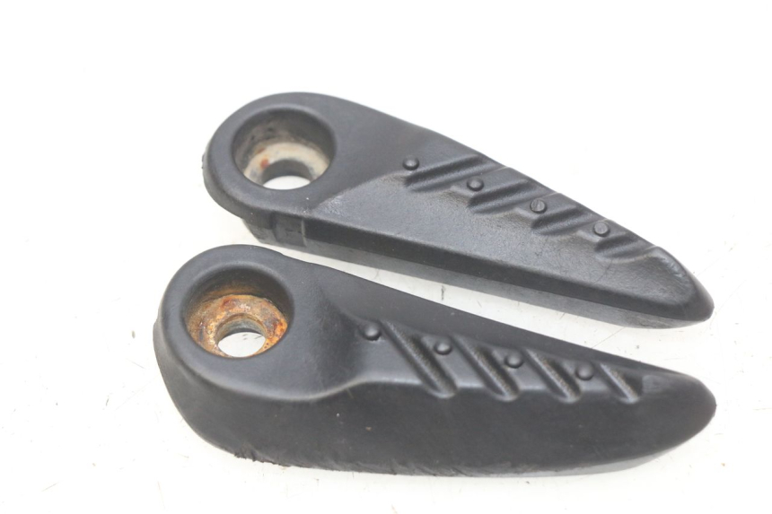 photo de PAIRE CALE PIED ARRIERE MBK OVETTO 2T 50 (2007 - 2017)