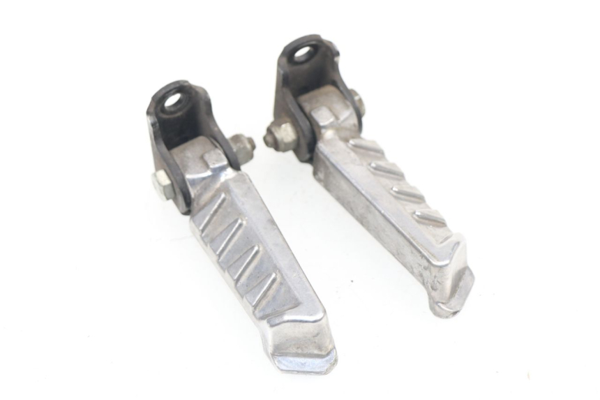 photo de PAIRE CALE PIED ARRIERE PEUGEOT LUDIX 50 (2008 - 2017)