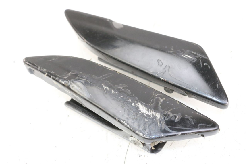 photo de PAIRE CALE PIED ARRIERE PIAGGIO LIBERTY IGET 4T 50 (2021 - 2025)