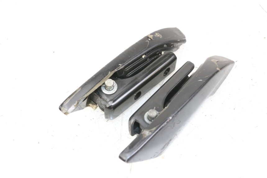 photo de PAIRE CALE PIED ARRIERE PIAGGIO LIBERTY IGET 4T 50 (2021 - 2025)