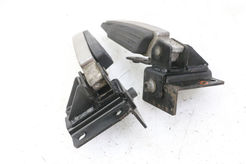 photo de PAIRE CALE PIED ARRIERE PEUGEOT SATELIS 125 (2013 - 2018)