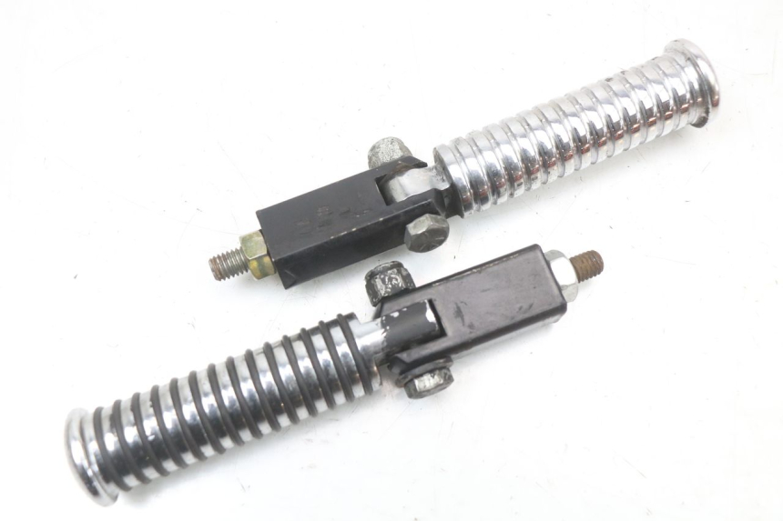 photo de PAIRE CALE PIED ARRIERE HARLEY DAVIDSON SPORTSTER XL CUSTOM 1200 (2003 - 2004)