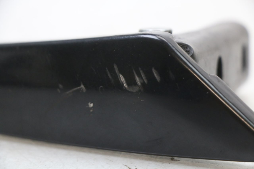 photo de PAIRE CALE PIED ARRIERE APRILIA SR 2T 50 (2018 - 2022)
