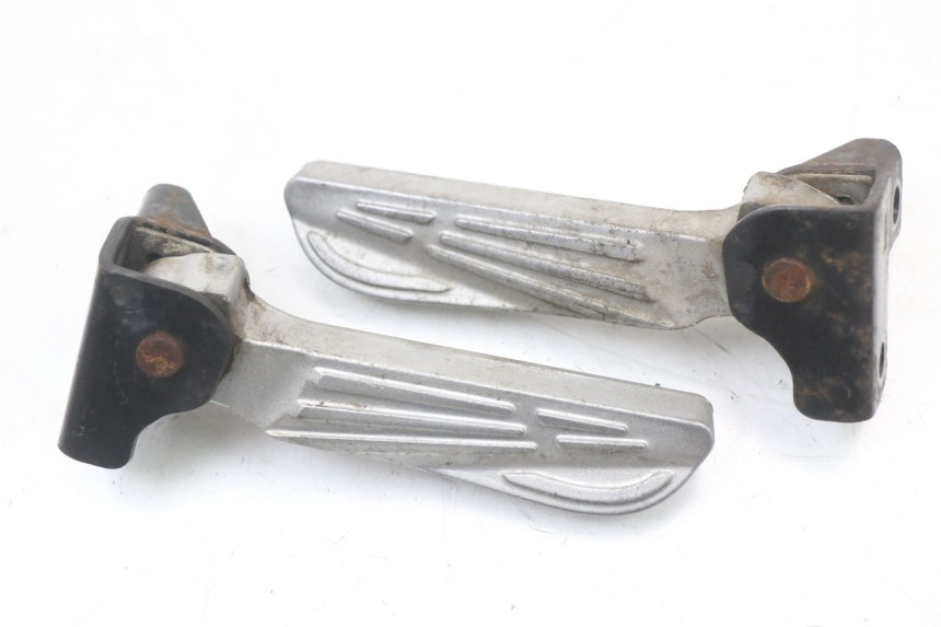 photo de PAIRE CALE PIED ARRIERE SYM FIDDLE 3 III 50 (2014 - 2020)