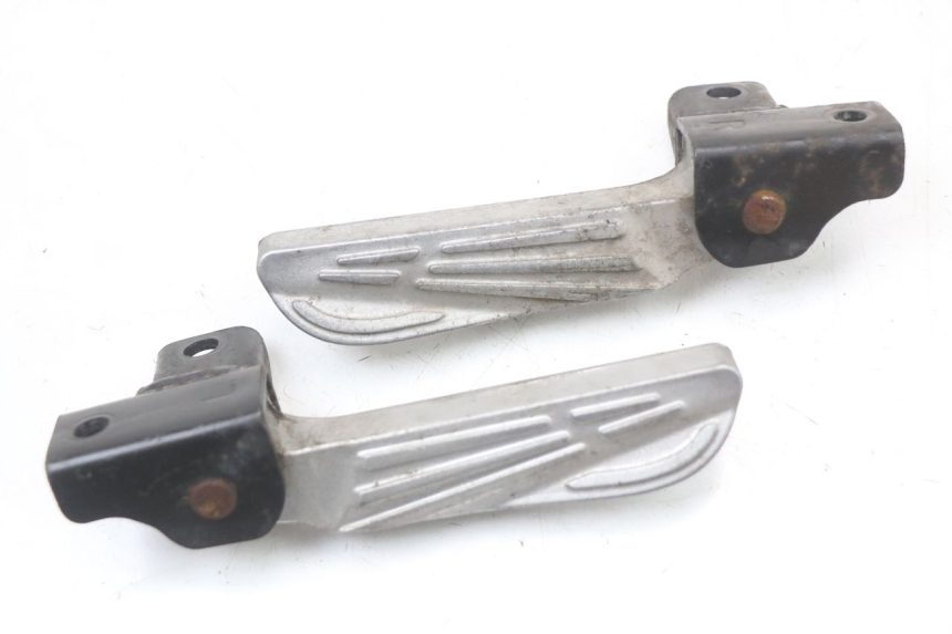photo de PAIRE CALE PIED ARRIERE SYM FIDDLE 3 III 50 (2014 - 2020)