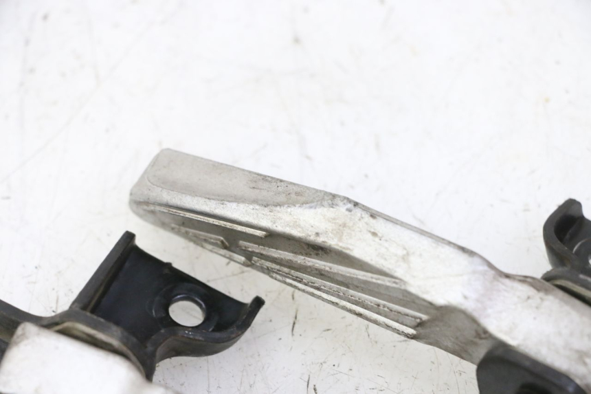 photo de PAIRE CALE PIED ARRIERE PEUGEOT TWEET 4T 50 (2018 - 2020)