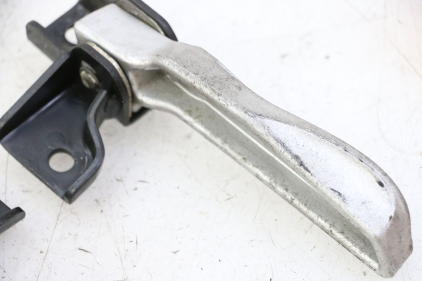 photo de PAIRE CALE PIED ARRIERE PEUGEOT TWEET PRO CARGO 50 (2018 - 2020)