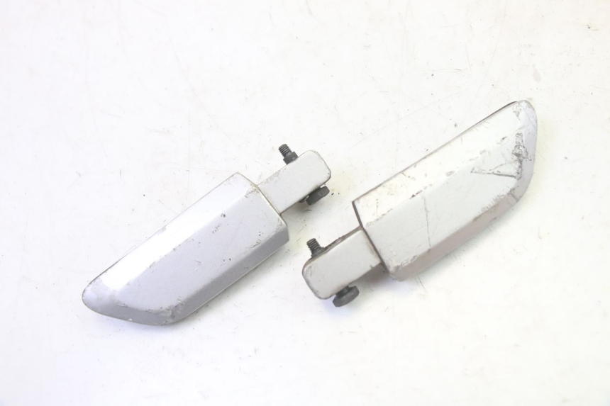 photo de PAIRE CALE PIED ARRIERE YAMAHA X-CITY XCITY 125 (2007 - 2008)