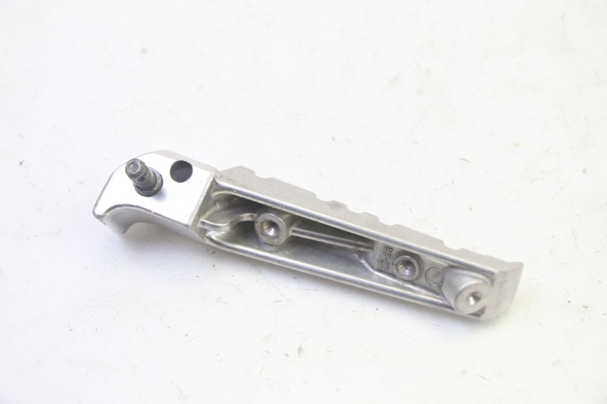 photo de PAIRE CALE PIED ARRIERE YAMAHA X-MAX XMAX 125 (2010 - 2014)