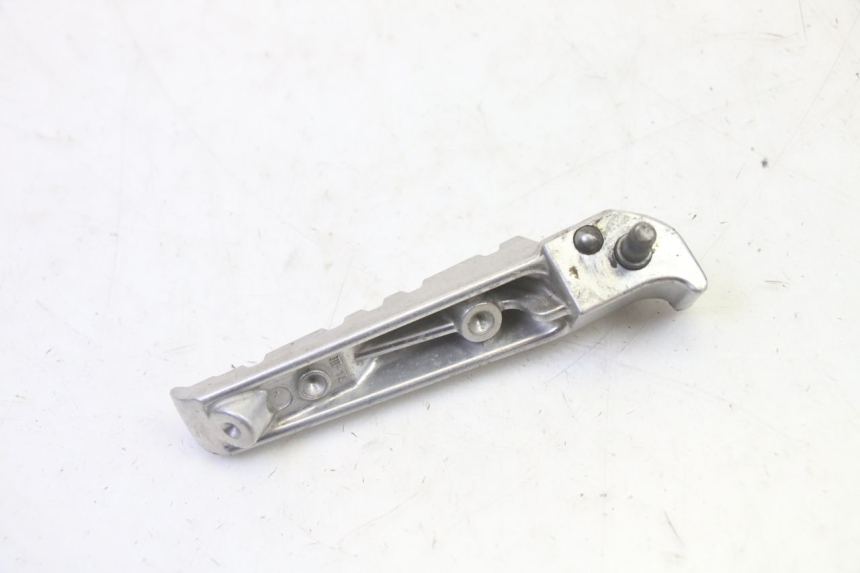 photo de PAIRE CALE PIED ARRIERE YAMAHA X-MAX XMAX 125 (2010 - 2014)