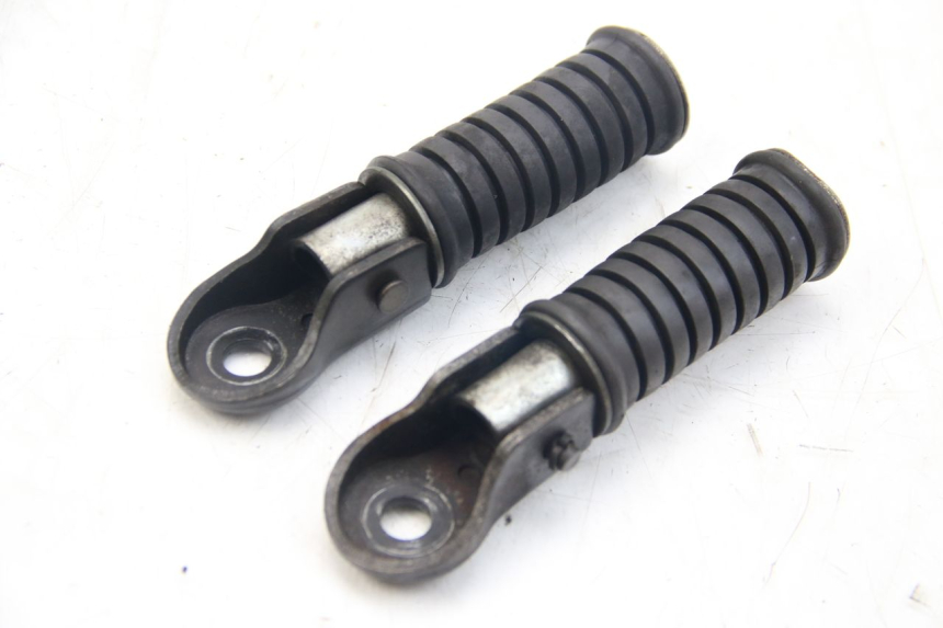 photo de PAIRE CALE PIED ARRIERE YAMAHA SR 125 (1982 - 2003)
