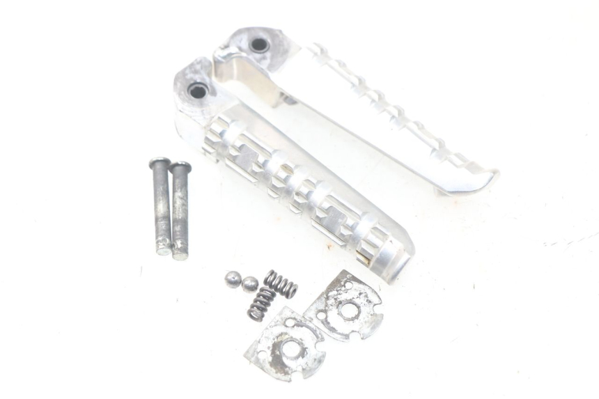 photo de PAIRE CALE PIED ARRIERE YAMAHA YP T-MAX TMAX 530 (2017 - 2020)