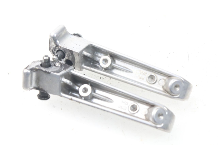 photo de PAIRE CALE PIED ARRIERE YAMAHA YP X-MAX XMAX 400 (2014 - 2017)