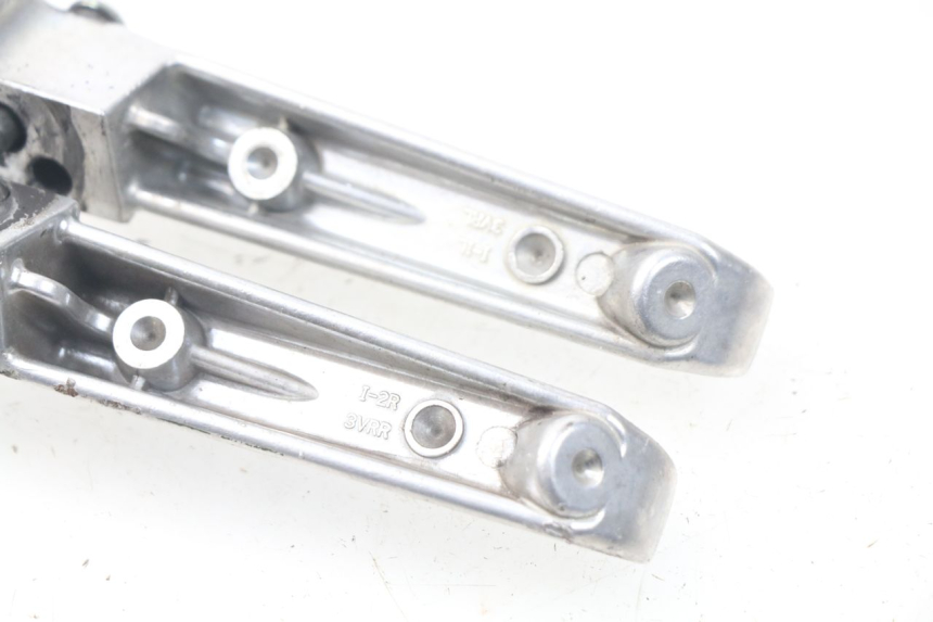 photo de PAIRE CALE PIED ARRIERE YAMAHA YP X-MAX XMAX 400 (2014 - 2017)