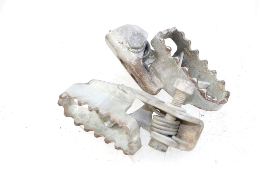 photo de PAIRE CALE PIED AVANT SHERCO CITY CORP 125 (2003 - 2007)