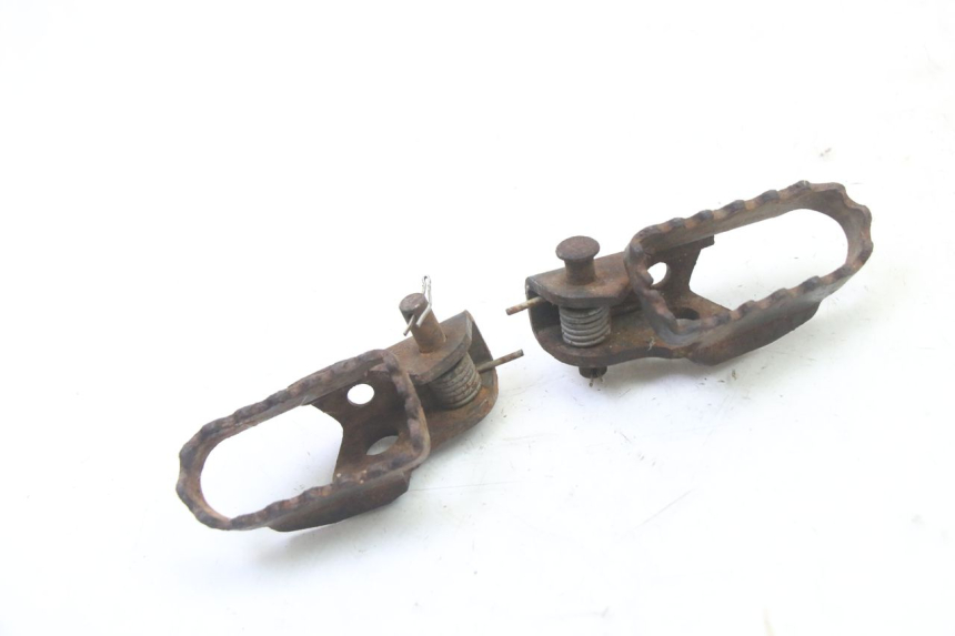 photo de PAIRE CALE PIED AVANT APRILIA ETX 125 (1998 - 2002)