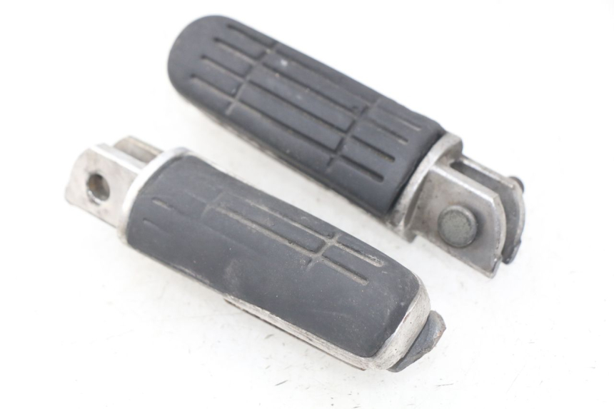 photo de PAIRE CALE PIED AVANT YAMAHA FJR ABS 1300 (2006 - 2012)