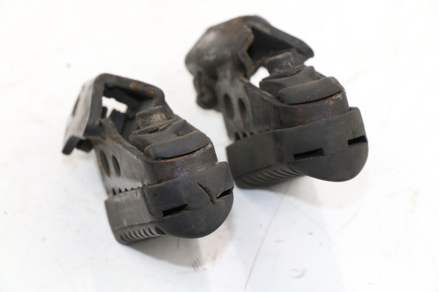 photo de PAIRE CALE PIED AVANT HONDA CLR CITYFLY 125 (1998 - 2003)