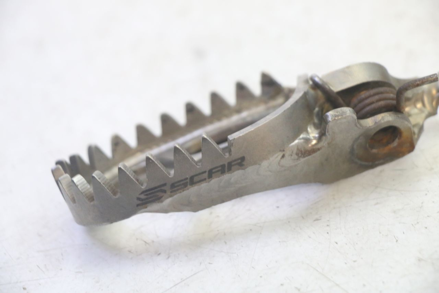 photo de PAIRE CALE PIED AVANT KAWASAKI KXF KX-F 250 (2017 - 2019) - Gros plan technique