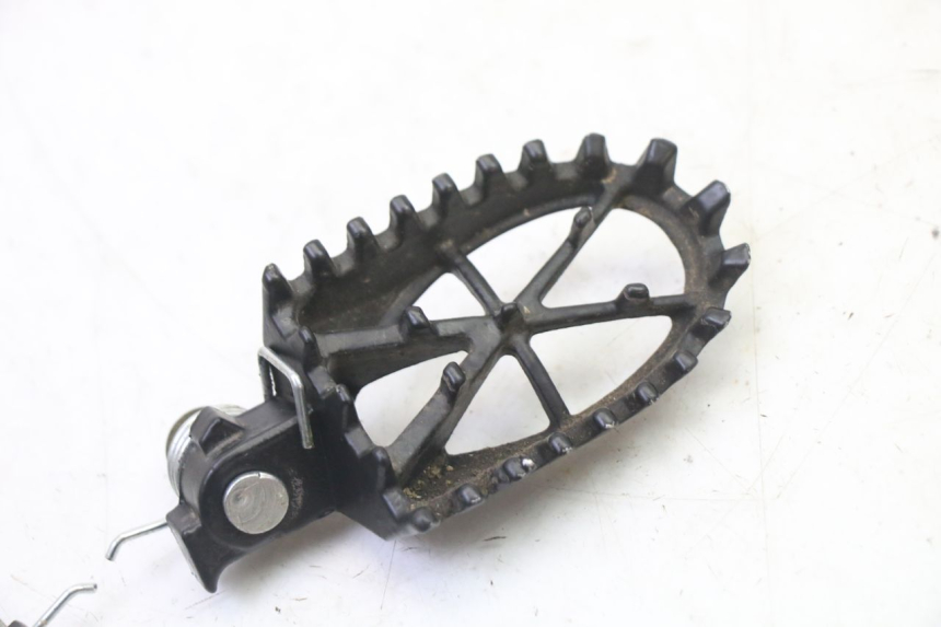 photo de PAIRE CALE PIED AVANT APOLLO RFZ 125