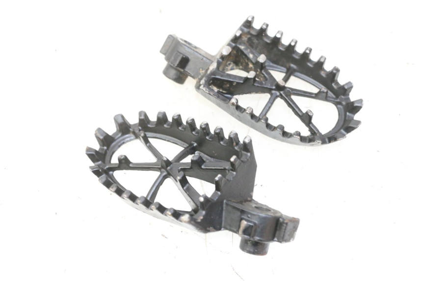 photo de PAIRE CALE PIED AVANT APOLLO RFZ 125