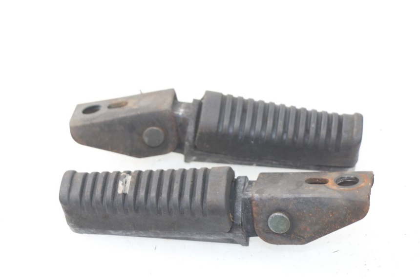 photo de PAIRE CALE PIED AVANT MASH SEVENTY FIVE 125 (2013 - 2021) - Points de fixation