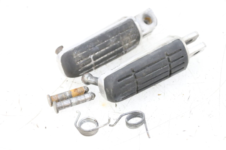 photo de PAIRE CALE PIED AVANT YAMAHA TDM ABS 900 (2002 - 2014) - État de surface