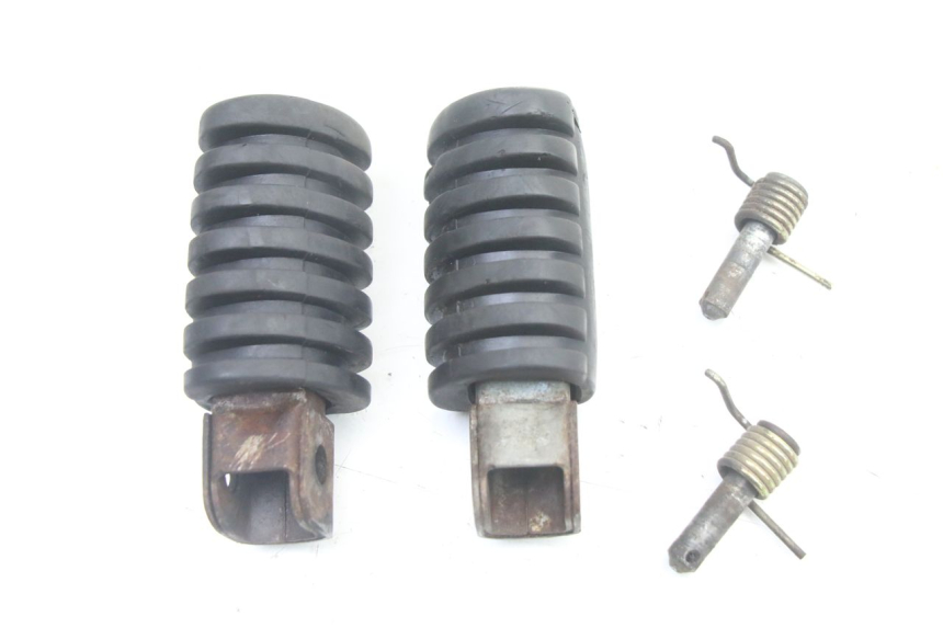 photo de PAIRE CALE PIED AVANT YAMAHA PW 80 (1983 - 2014)