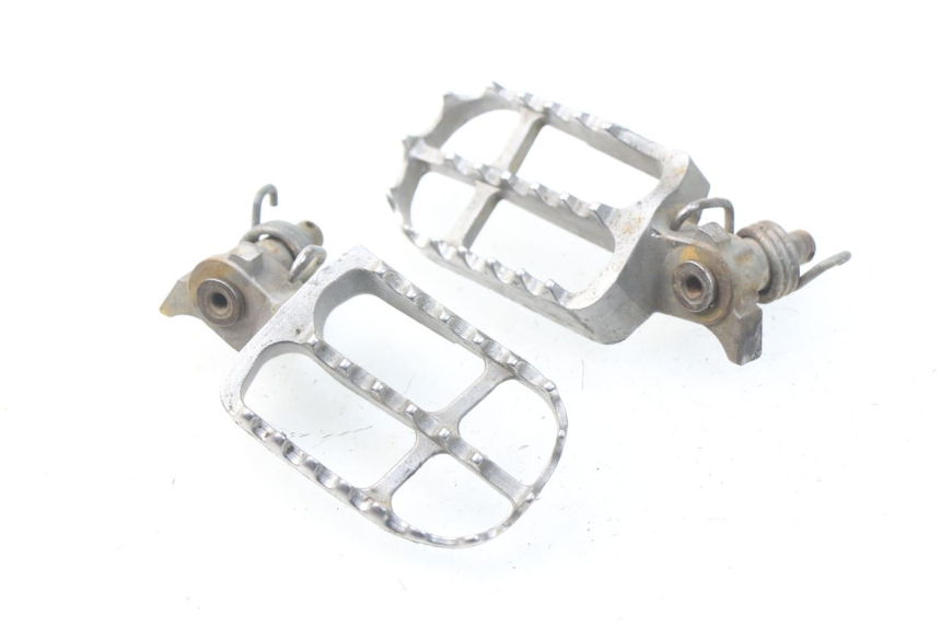 photo de PAIRE CALE PIED AVANT YAMAHA YZ-F YZF 250 (2014 - 2018)