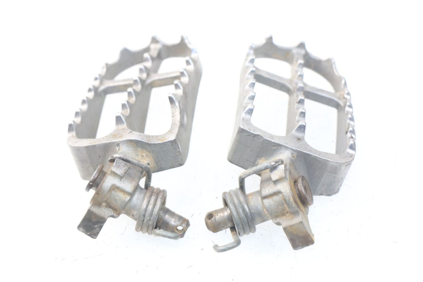 photo de PAIRE CALE PIED AVANT YAMAHA YZ-F YZF 250 (2014 - 2018)